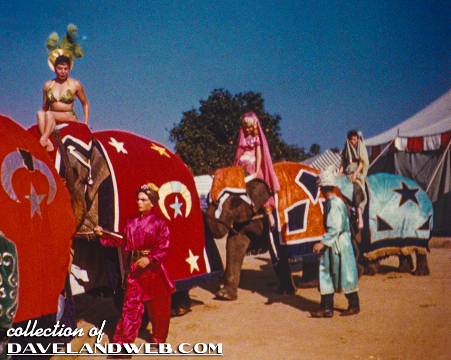 Anciennes Parades des Resorts Américains MMCC_Reel1_856B_3L