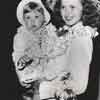 Shirley Temple and daughter Susan return from Hawaii, 1950